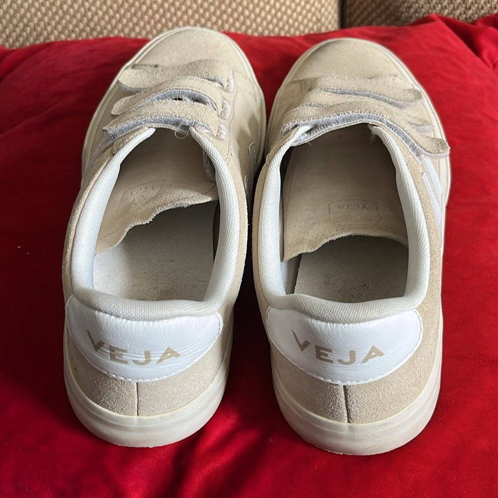 Veja Women's Sneakers - Cream and White Velcro - Picture 3 of 4